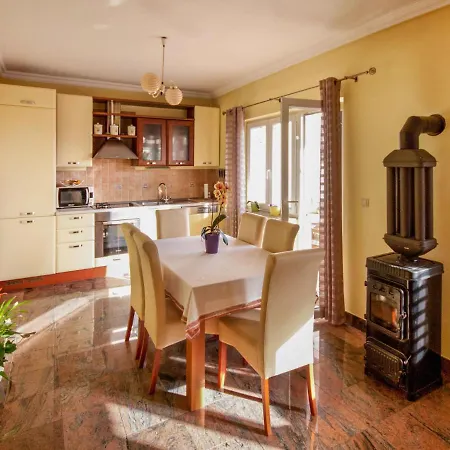 Darija Apartman *